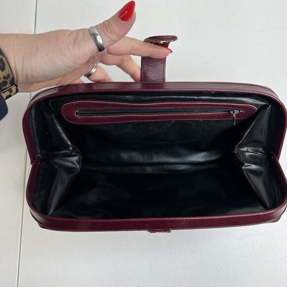 Sakowitz Saks Clutch Cranberry Marlot Burgundy Italian Leather Handbag Italy - Picture 11 of 16
